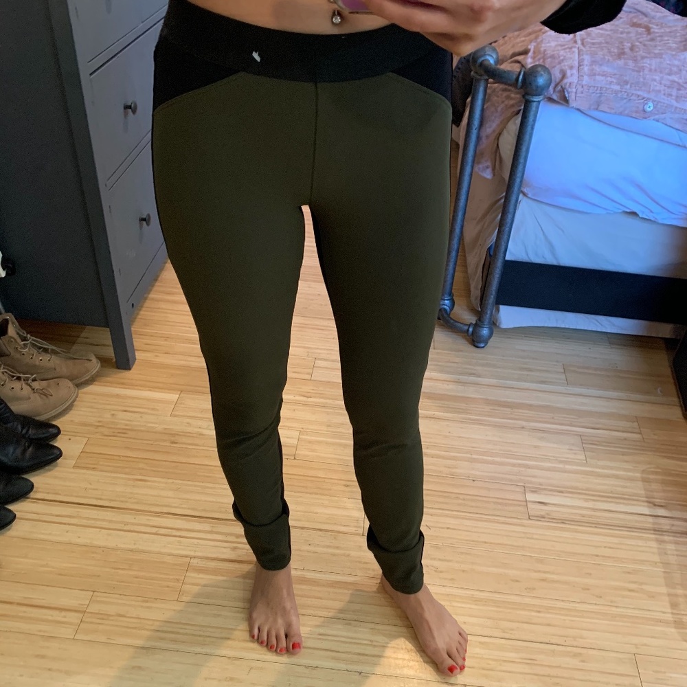 THEORY - Green and Black Leggings
